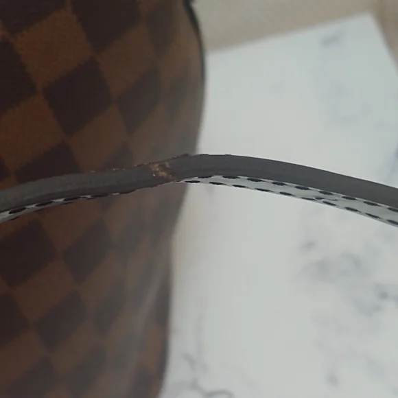 Authentic Louis Vuitton Sienna Damier Ebene MM Crossbody Bag with Strap - Picture 9 of 14